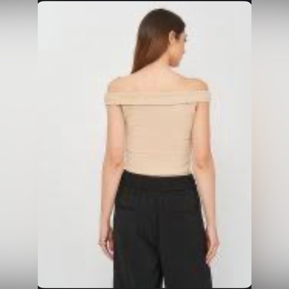 NWT Zara Off Shoulder Tan Ribbed Top Women  Size L US - Picture 3 of 7